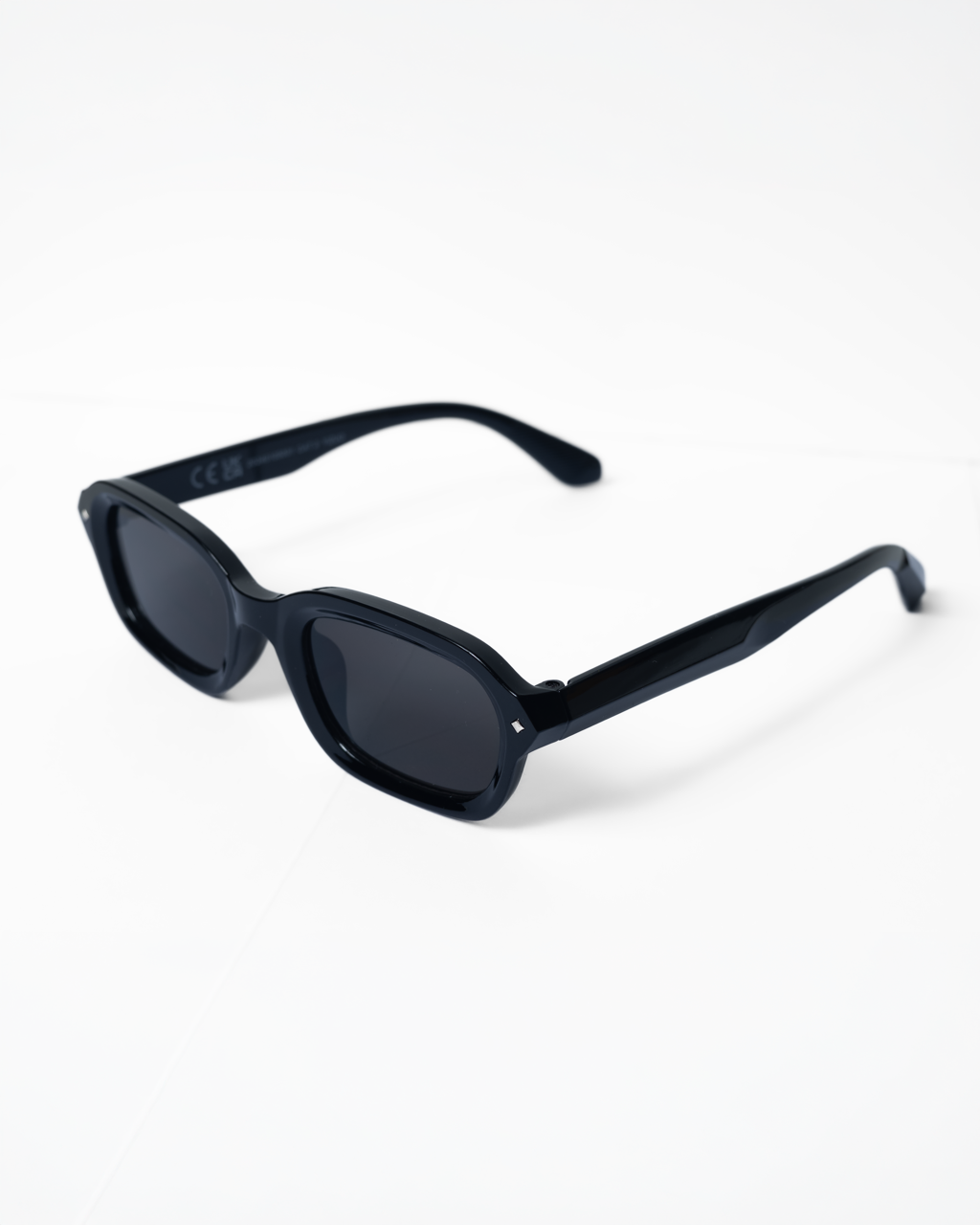Onyx Edge Shades