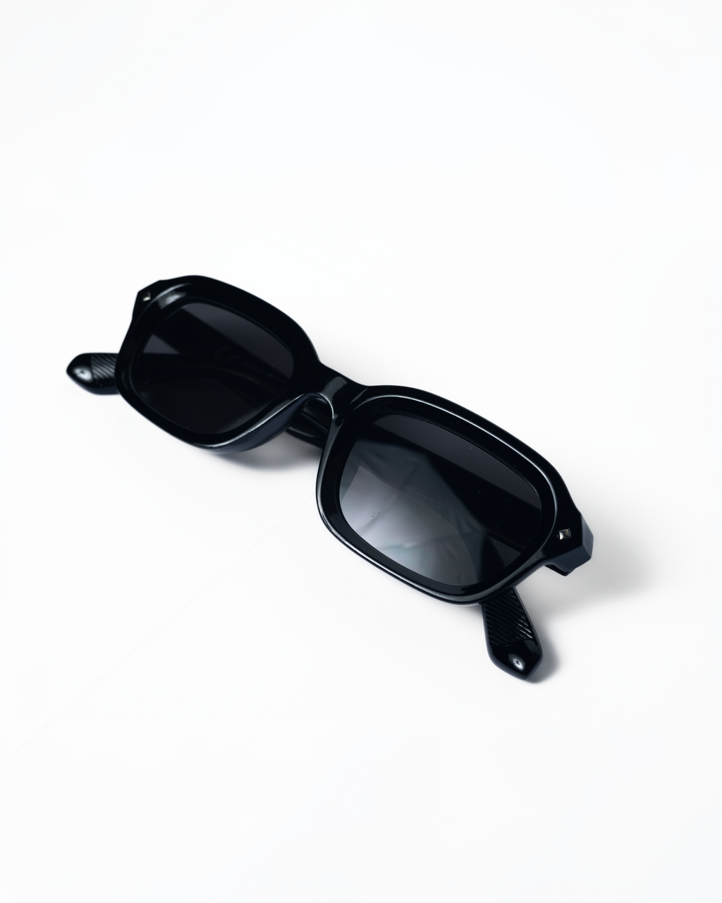 Onyx Edge Shades