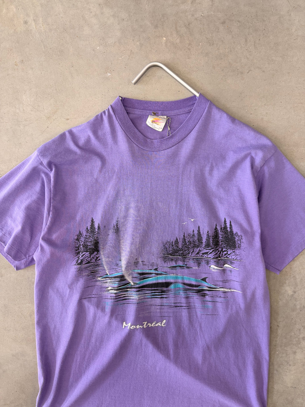 ONLI VINTAGE - 1990s Dolphin Tee